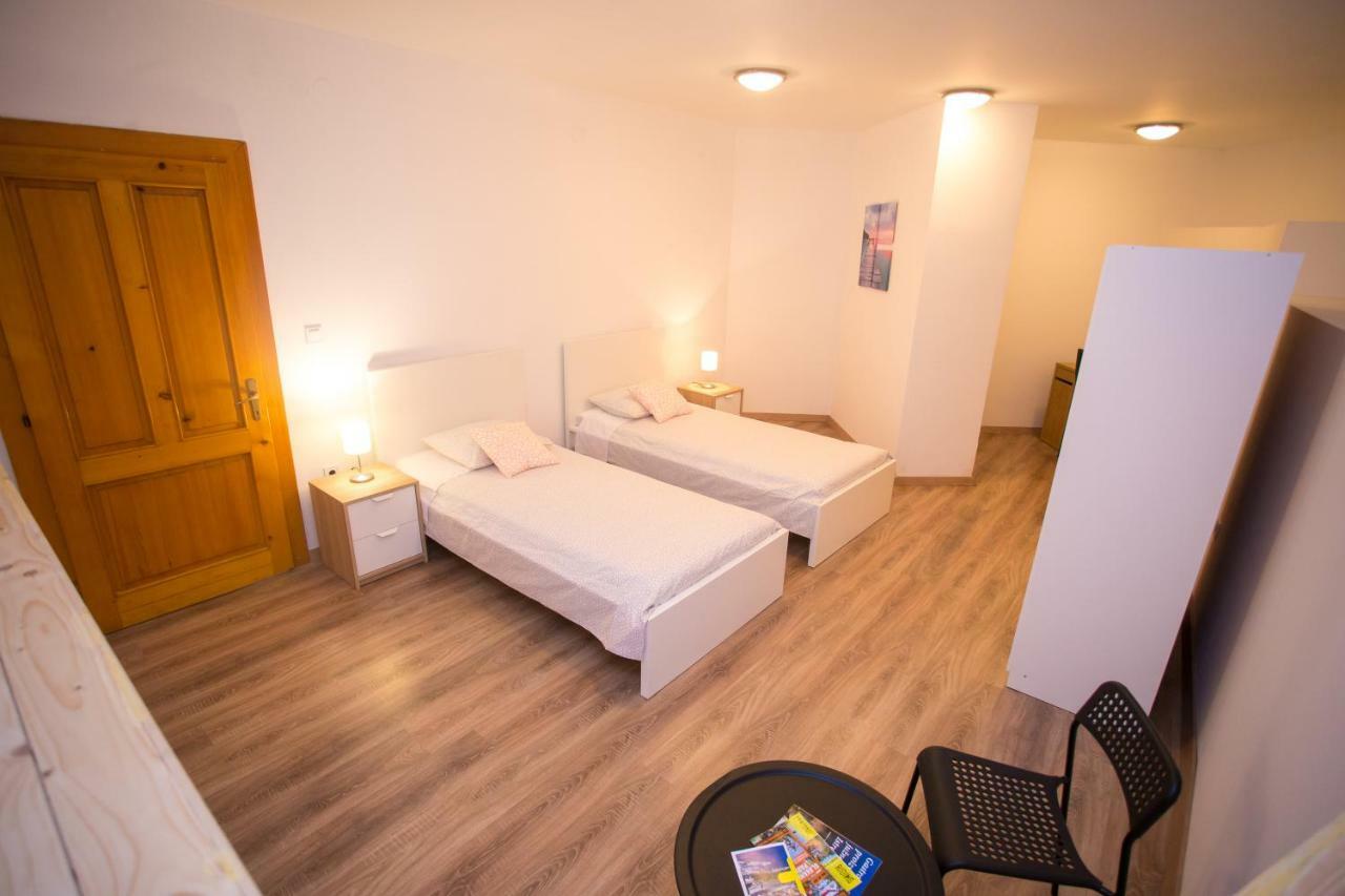 Apartman Girasol Pula Διαμέρισμα Εξωτερικό φωτογραφία